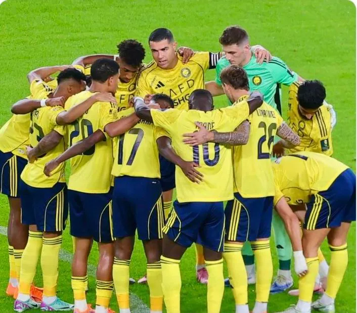 Ronaldo thua ở King's Cup ngay vòng 16 đội khi trước trận toàn đội thề "Fighting" nhưng thua Al Ittihad. Ảnh:X/AlNassr. Ronaldo- lai- hong-2.jpg