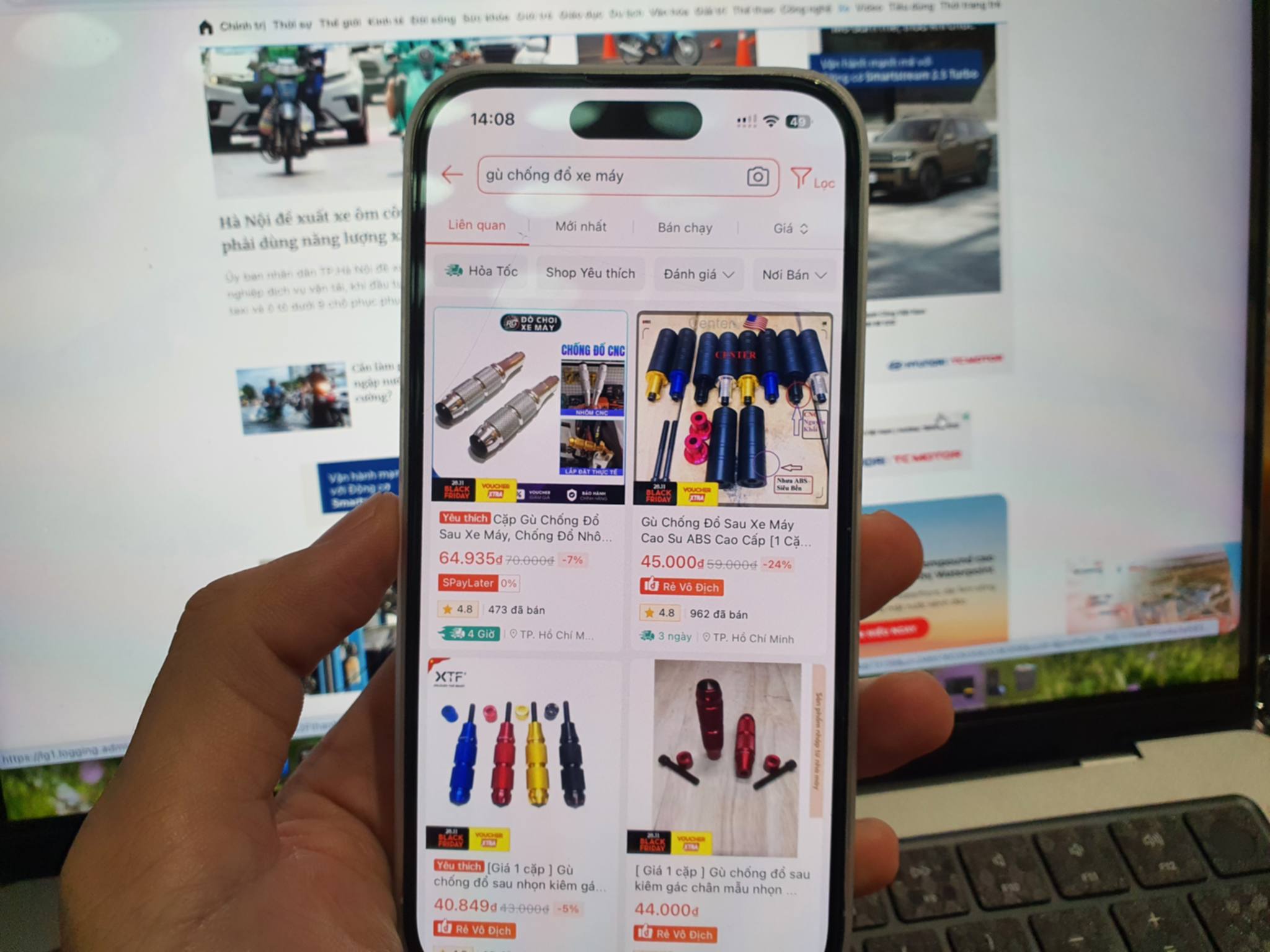 Rủi ro khi lắp gù chống đổ 'rởm' cho mô tô, xe máy - Ảnh 2. Rủi ro khi lắp gù chống đổ 'rởm' cho mô tô, xe máy - Ảnh 2.