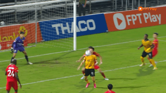 Sao U.23 Việt Nam thi nhau ghi bàn, PVF-CAND và Thanh Hóa đua tỷ số kịch tính - Ảnh 3. Sao U.23 Việt Nam thi nhau ghi bàn, PVF-CAND và Thanh Hóa đua tỷ số kịch tính - Ảnh 3.