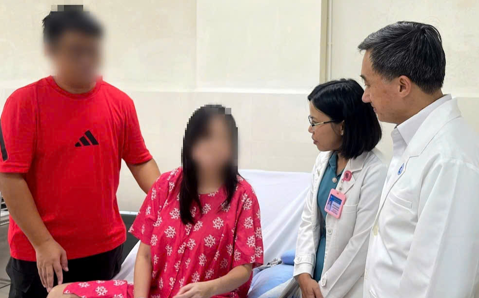 Sau thông tim bào thai tại Việt Nam, em bé Singapore đã chào đời khỏe mạnh - Ảnh 1.