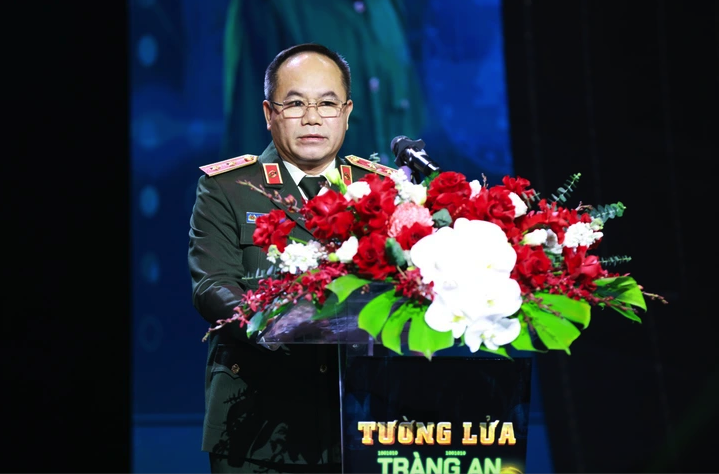 Sẽ dẫn độ trùm lừa đảo Mr Hunter Lê Khắc Ngọ từ Philippines về nước 1 Sẽ dẫn độ trùm lừa đảo Mr Hunter Lê Khắc Ngọ từ Philippines về nước - Ảnh 1.