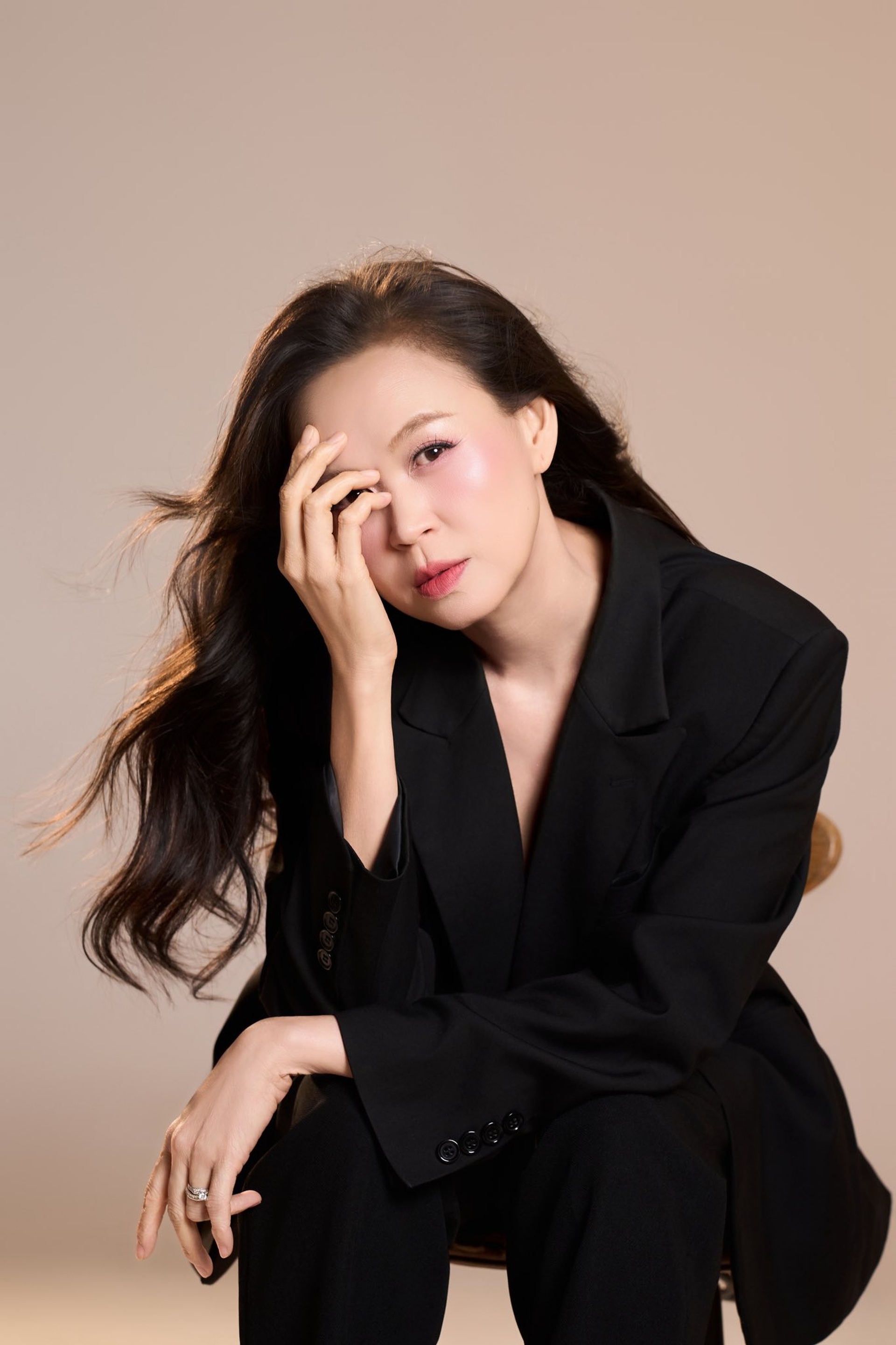 Siêu mẫu Ngọc Nga kể hôn nhân viên mãn bên chồng Tây, 2 con trai cao gần 2m - 1 Siêu mẫu Ngọc Nga kể hôn nhân viên mãn bên chồng Tây, 2 con trai cao gần 2m - 1