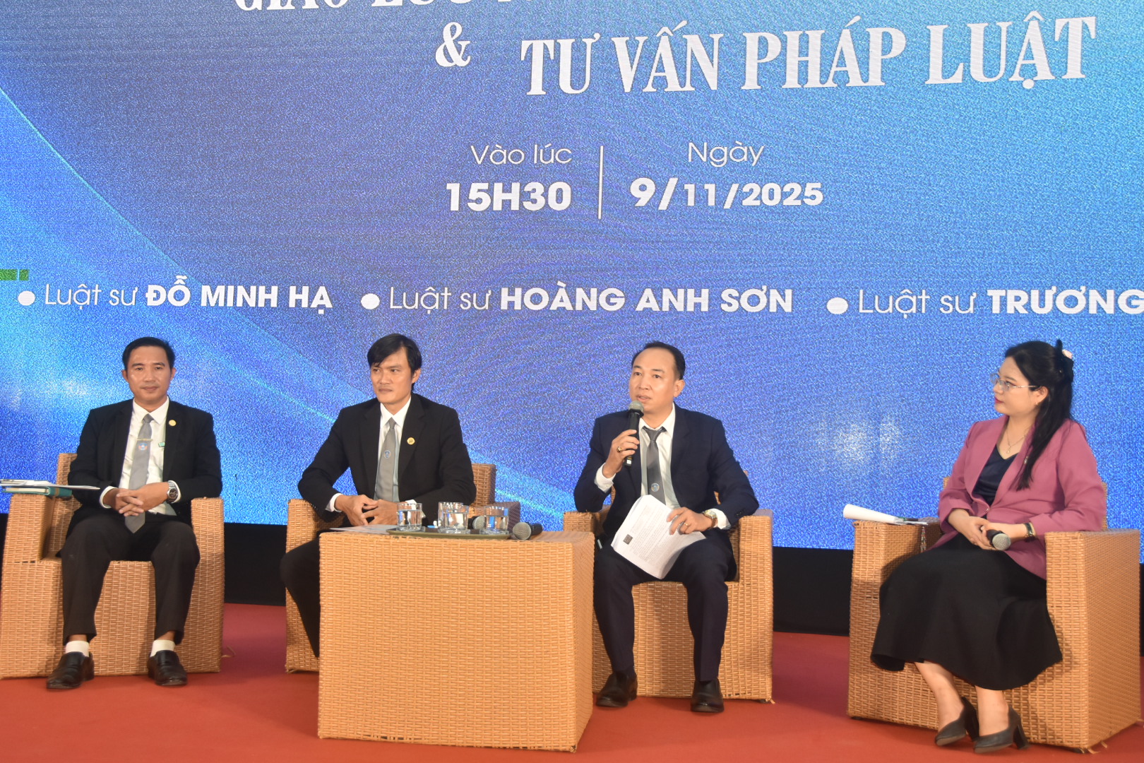 Khi luật sư mở lòng: Chuyện đời, chuyện nghề và bài học cho sinh viên - Ảnh 1.