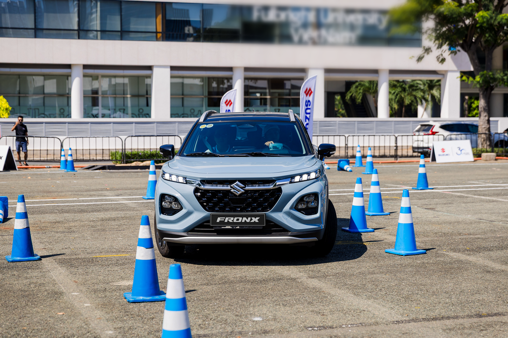 Suzuki chuyển mình bằng mẫu xe Fronx sau 30 năm hiện diện tại Việt Nam - 4