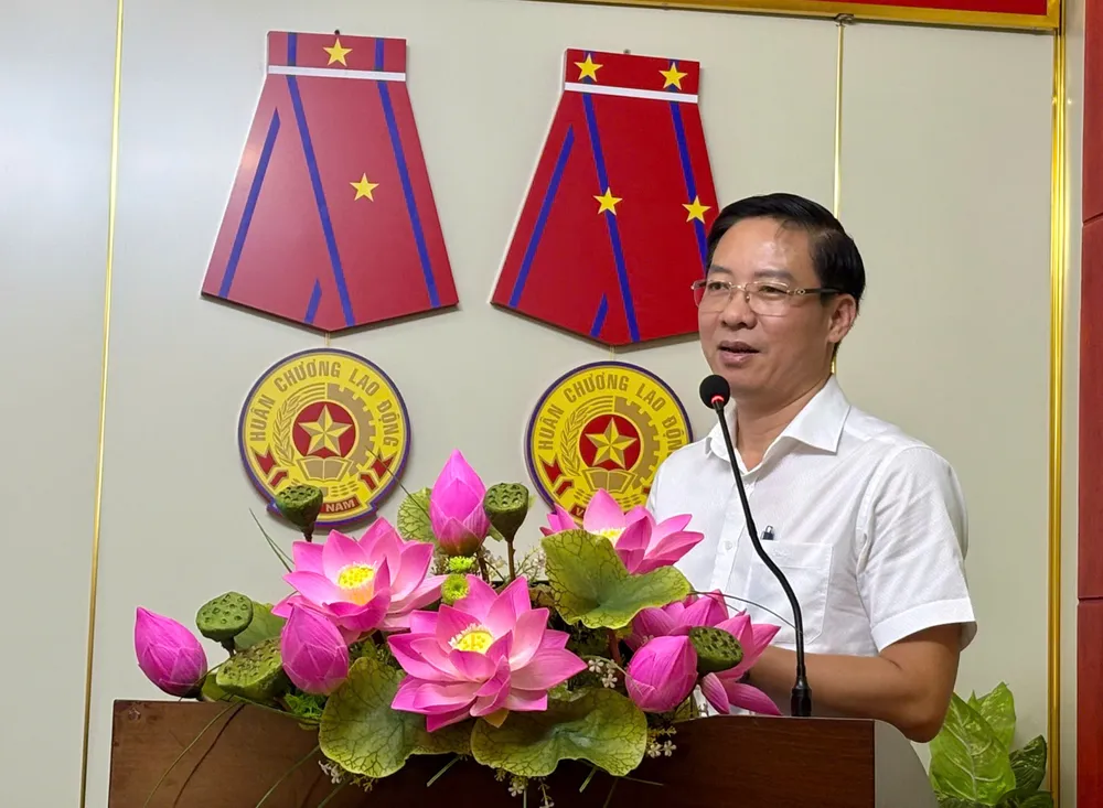 Phó Chánh án TAND TP.HCM Quách Hữu Thái tại hội nghị. Ảnh: SONG MAI tand-khu-vuc-3-tp-hcm-day-nhanh-tien-do-giai-quyet-vu-viec-dan-su-1.jpg