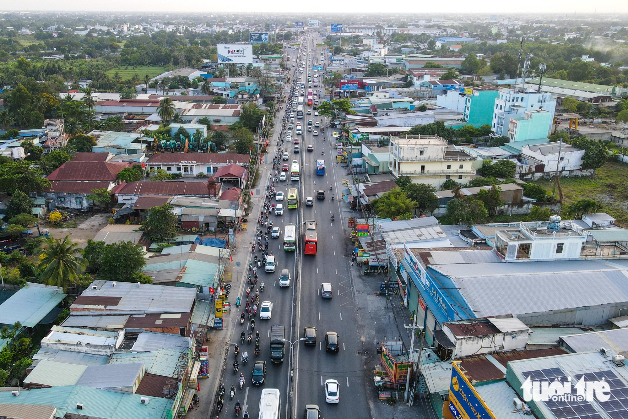 TP.HCM chốt thời gian khởi công dự án mở rộng quốc lộ 1 vào quý 4-2026 - Ảnh 1.