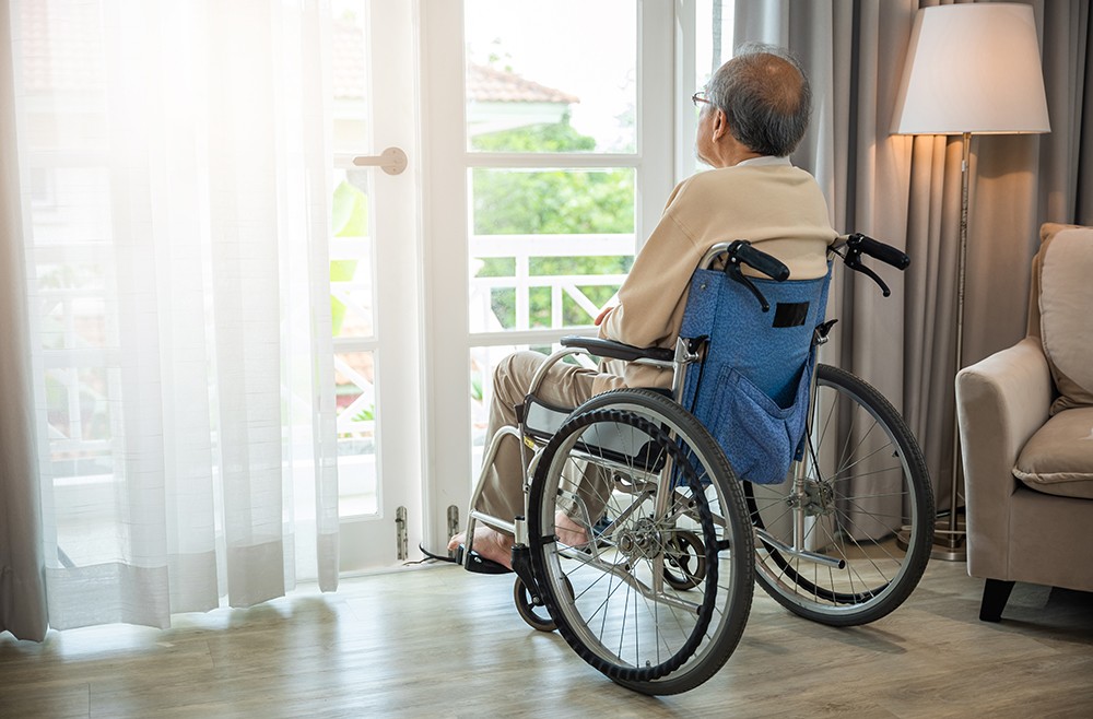 Người cao tuổi sức đề kháng suy giảm, dễ mắc các bệnh tim mạch, tiểu đường, COPD… Ảnh minh họa: Shutterstock