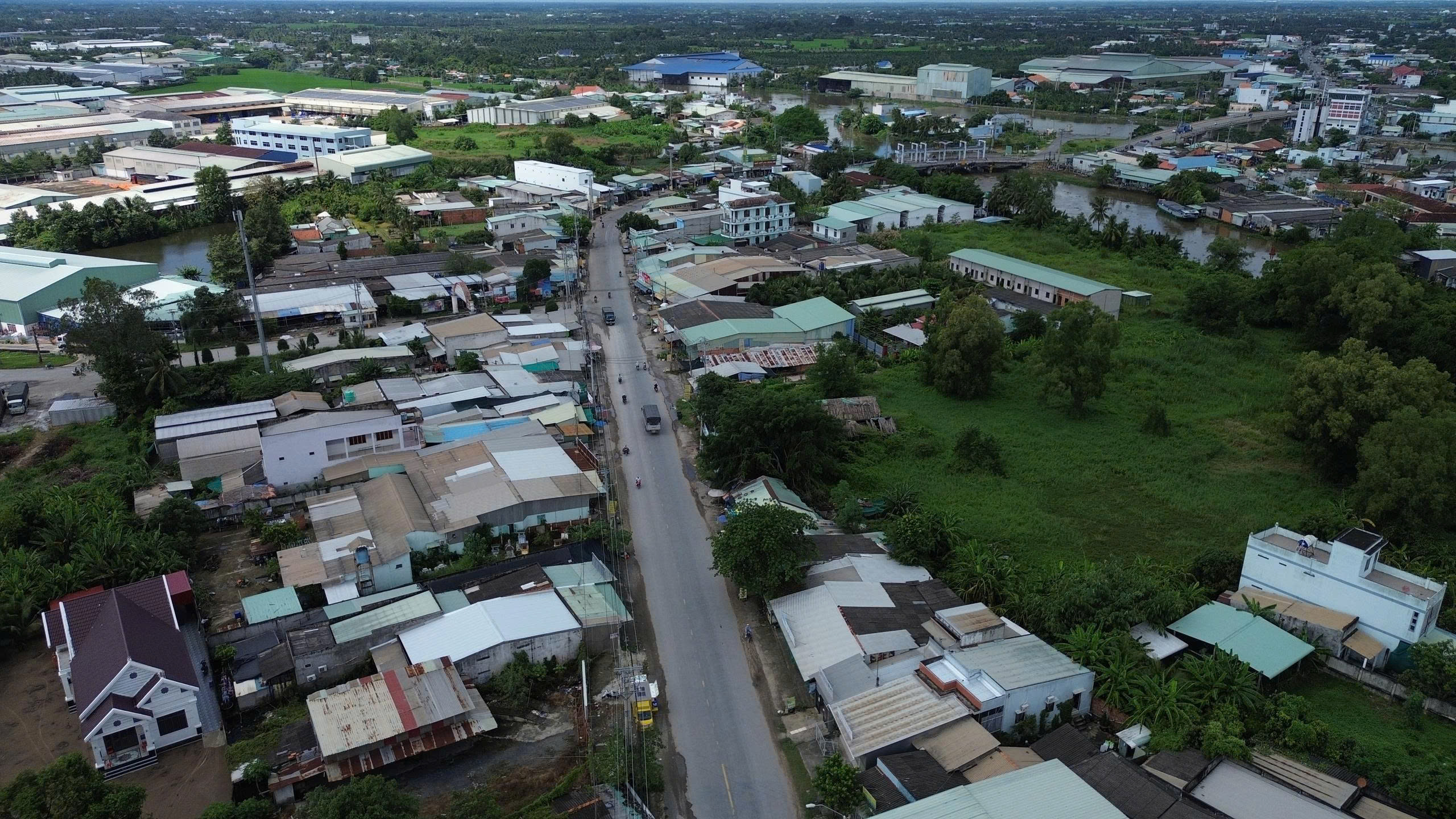 Tây Ninh: Người dân được tham vấn nâng cấp Quốc lộ 62 - “con đường đau khổ” - Ảnh 2.