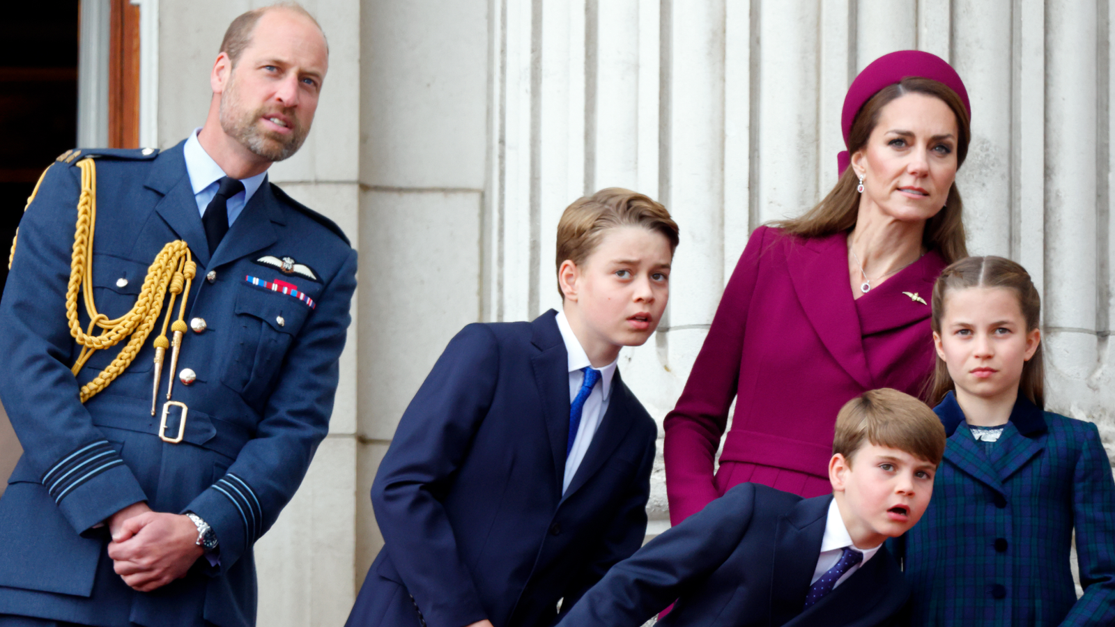 Thân vương William và Vương phi Kate lo sợ điều gì nhất khi nuôi dạy Công chúa Charlotte và Hoàng tử Louis?- Ảnh 1. Thân vương William và Vương phi Kate lo sợ điều gì nhất khi nuôi dạy Công chúa Charlotte và Hoàng tử Louis?- Ảnh 1.