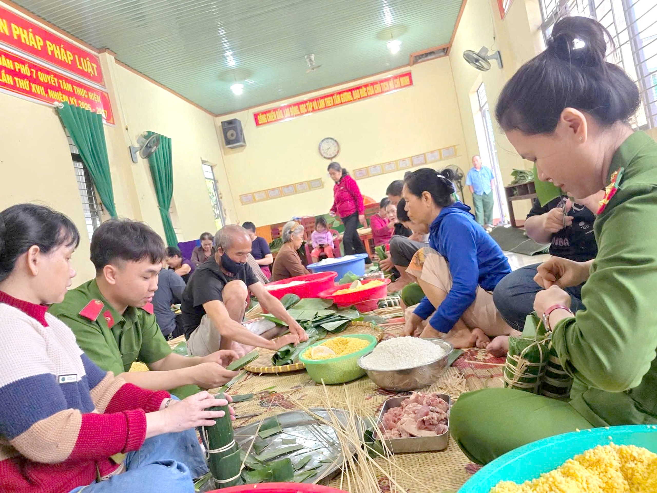 Thắt lòng thương về miền Trung 1 miền trung - Ảnh 1.