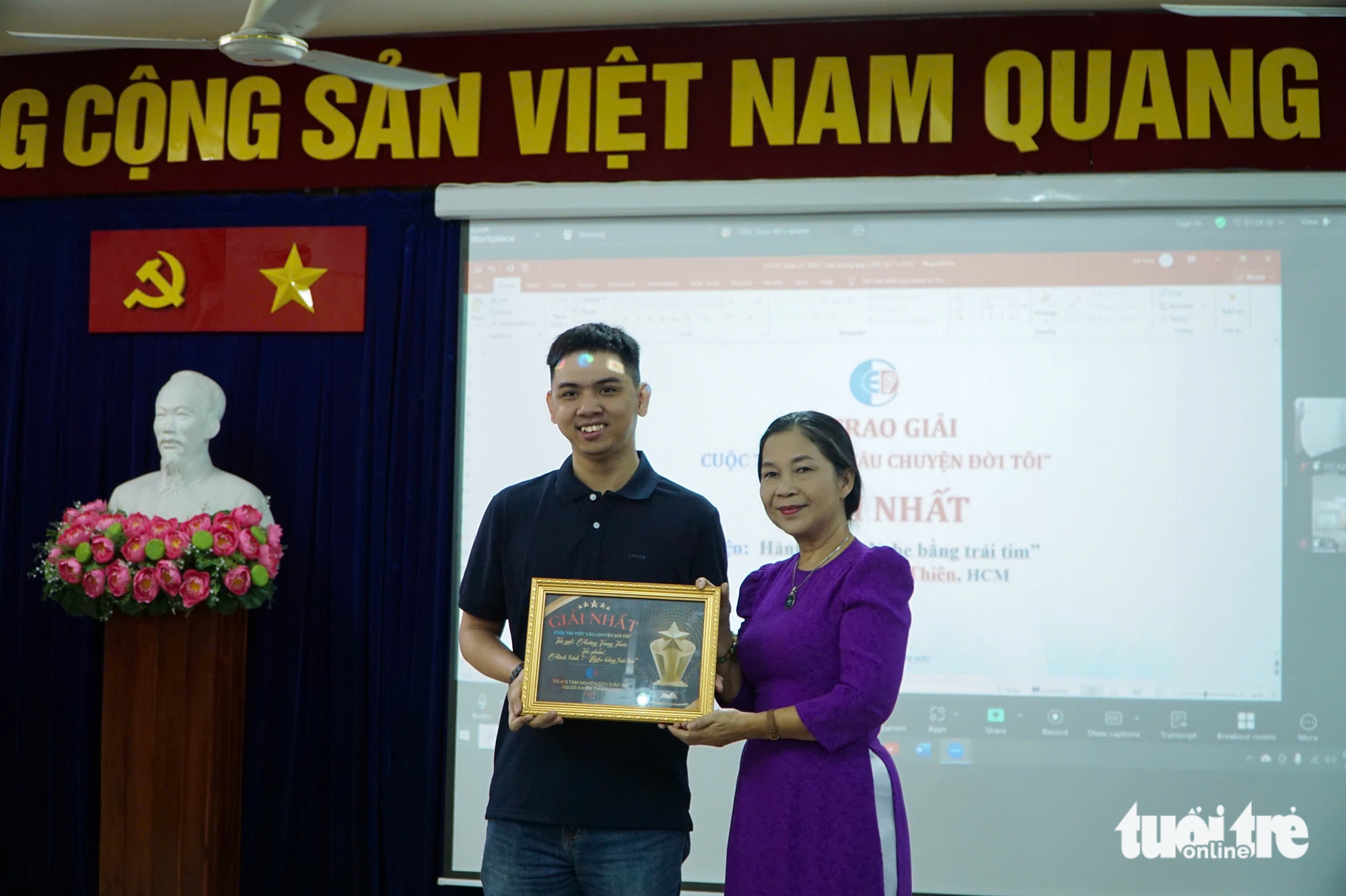 Chuyện những người khiếm thính "nghe bằng trái tim" - Ảnh 1. Thế giới những người khiếm thính 'nghe nhau bằng trái tim' - Ảnh 1.