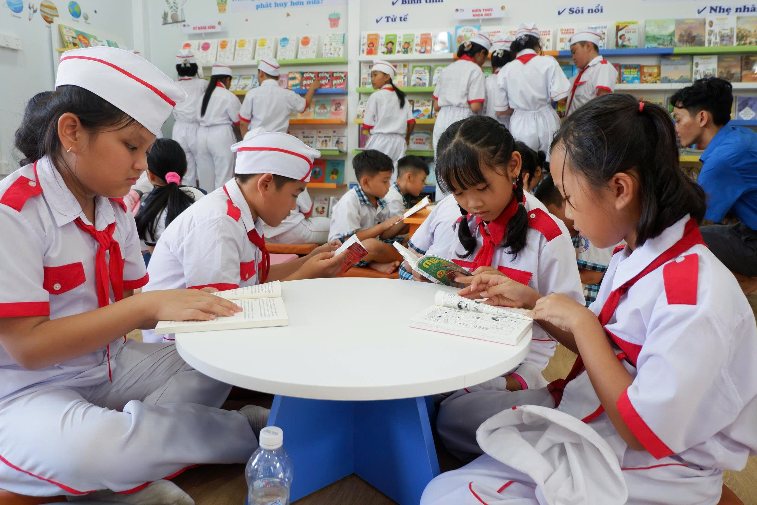 thiếu nhi - Ảnh 1.