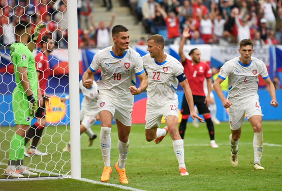 Patrik Schick (10) liệu sẽ giúp Công hòa Czech tiến sâu vào Euro 2024?Ảnh: REUTERS Patrik Schick (10) liệu sẽ giúp Công hòa Czech tiến sâu vào Euro 2024?Ảnh: REUTERS