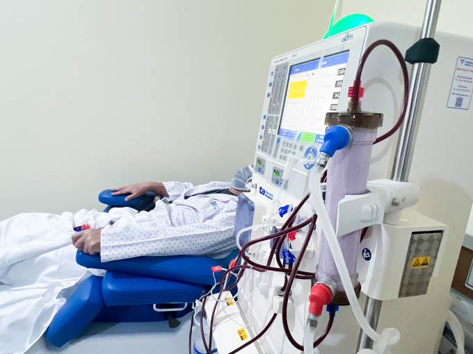 Ông Sỹ phục hồi sau hai tháng chạy thận cấp cứu. Ảnh: Phòng khám Đa khoa Tâm Anh Quận 7