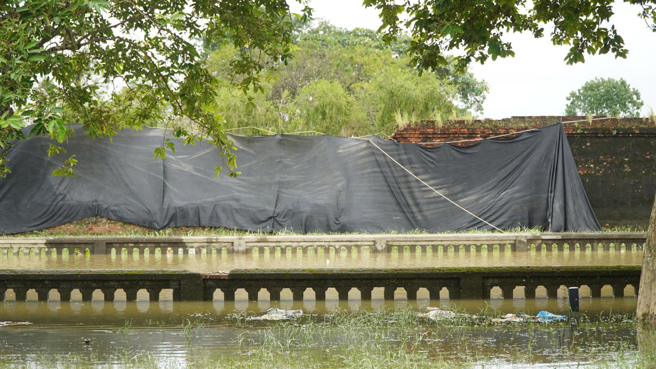 Thông tin chính thức về sự cố sập 15 m tường Hoàng thành Huế 1 Thông tin chính thức về việc sập 15 m tường Hoàng thành Huế - Ảnh 1.