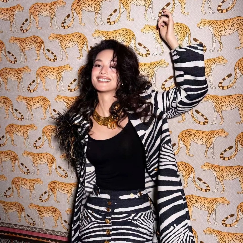 Thư Kỳ thừa nhận khó có con, từng bị hủy hoại nhan sắc vì bệnh lạ - 1