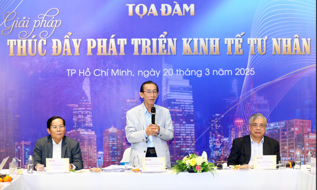 Thu hẹp khoảng cách giữa nghị quyết và thực tiễn - Ảnh 1.