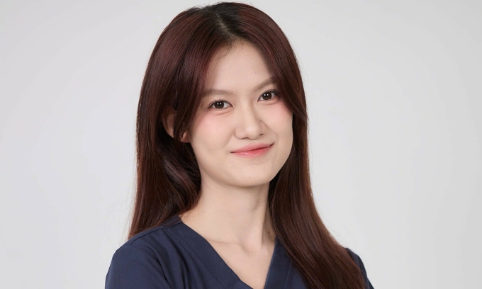 Nguyễn Hoàng Nhất Thi, thủ khoa kép đầu tiên của ngành Răng-Hàm-Mặt, trường Đại học Khoa học Sức khỏe. Ảnh: Nhân vật cung cấp