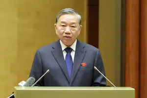 Tổng Bí thư: 'Đừng để tuyên bố tinh gọn bộ máy mà sinh thêm tầng nấc xin - cho ngoài thực tế'