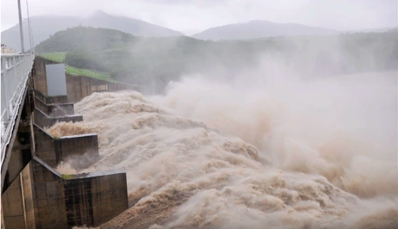 Thủy điện xả lũ, trách nhiệm của chính quyền là gì?- Ảnh 1.