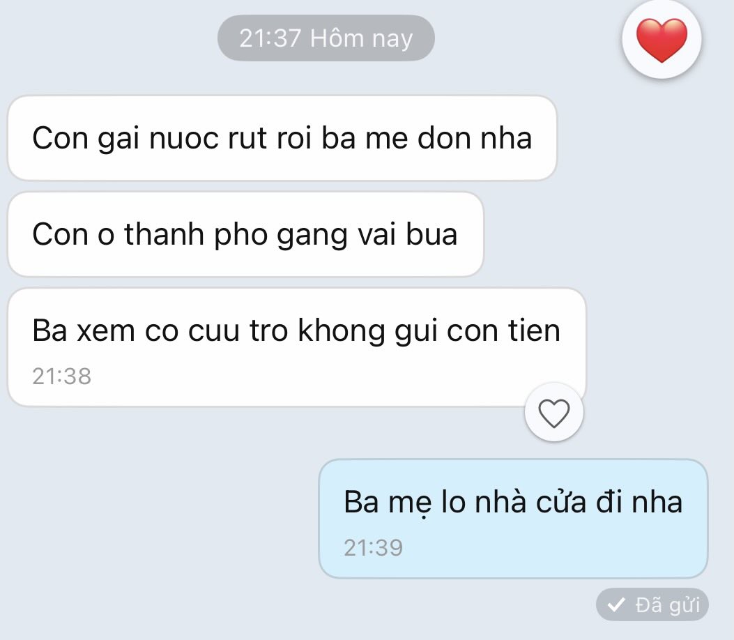 Tin nhắn ba gửi con gái từ vùng lũ khiến nhiều người rơi nước mắt- Ảnh 1.