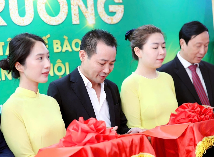 Tin tức sáng 27-11: Quốc hội xem xét đề xuất cắt giảm giấy phép kinh doanh với 25 ngành nghề - Ảnh 2.