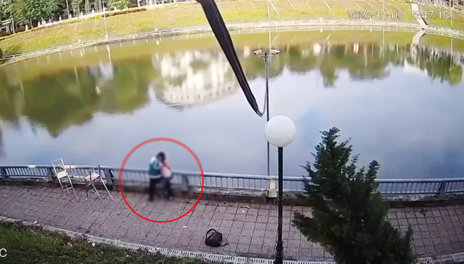 Tình trạng sức khỏe của nam sinh lớp 8 bị bạn dùng vật nhọn đâm rồi hất xuống hồ- Ảnh 1.