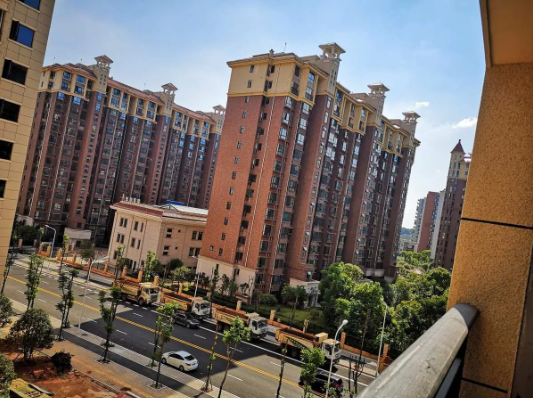 Mua nhà 7 tỷ đồng nhưng tốt bụng cho chủ cũ ở nhờ, 1 năm sau phát hiện sự thật ngỡ ngàng: Tòa phán 