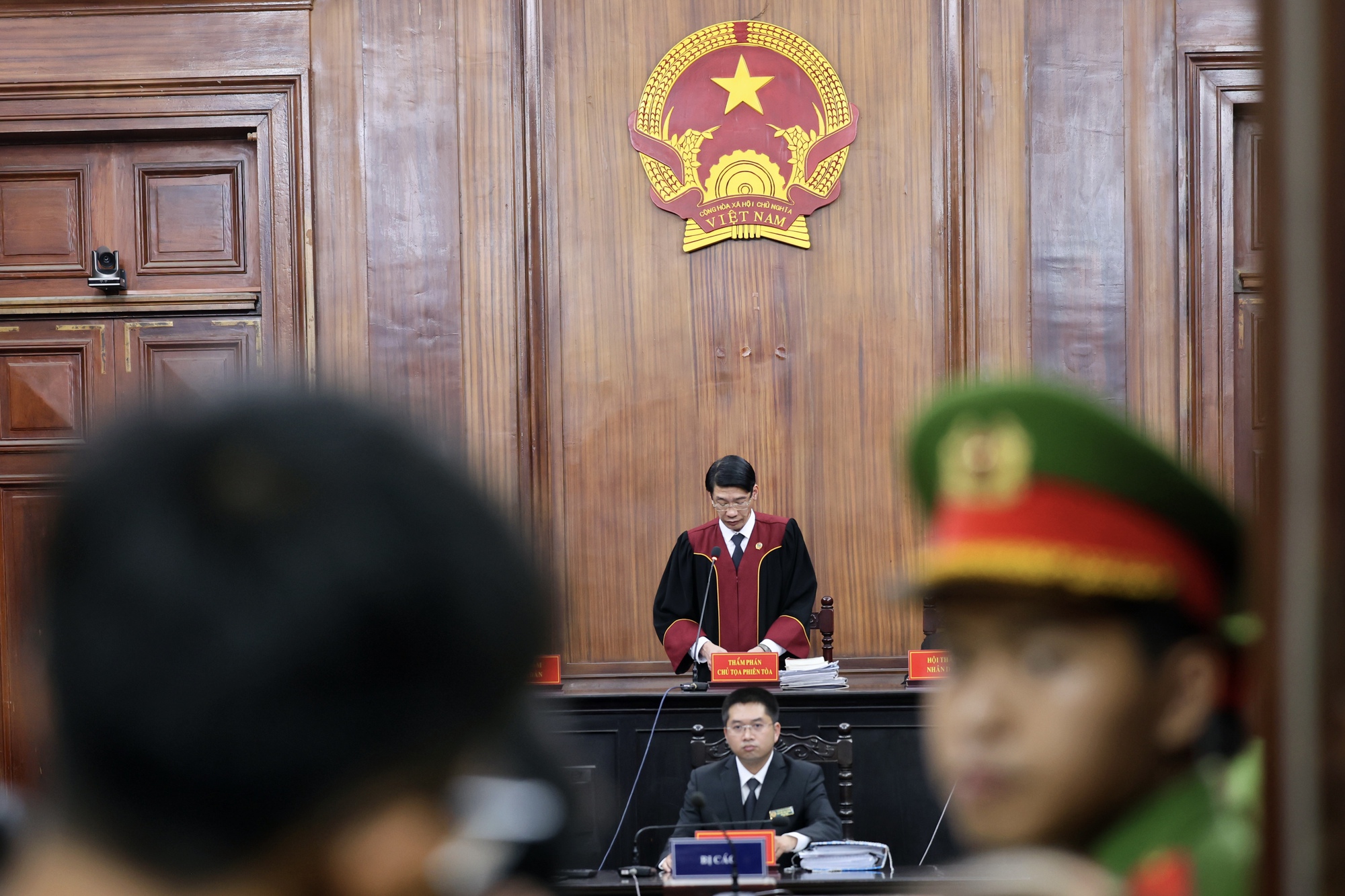 Thùy Tiên, Quang Linh, Hằng Du Mục lãnh án - Ảnh 1.