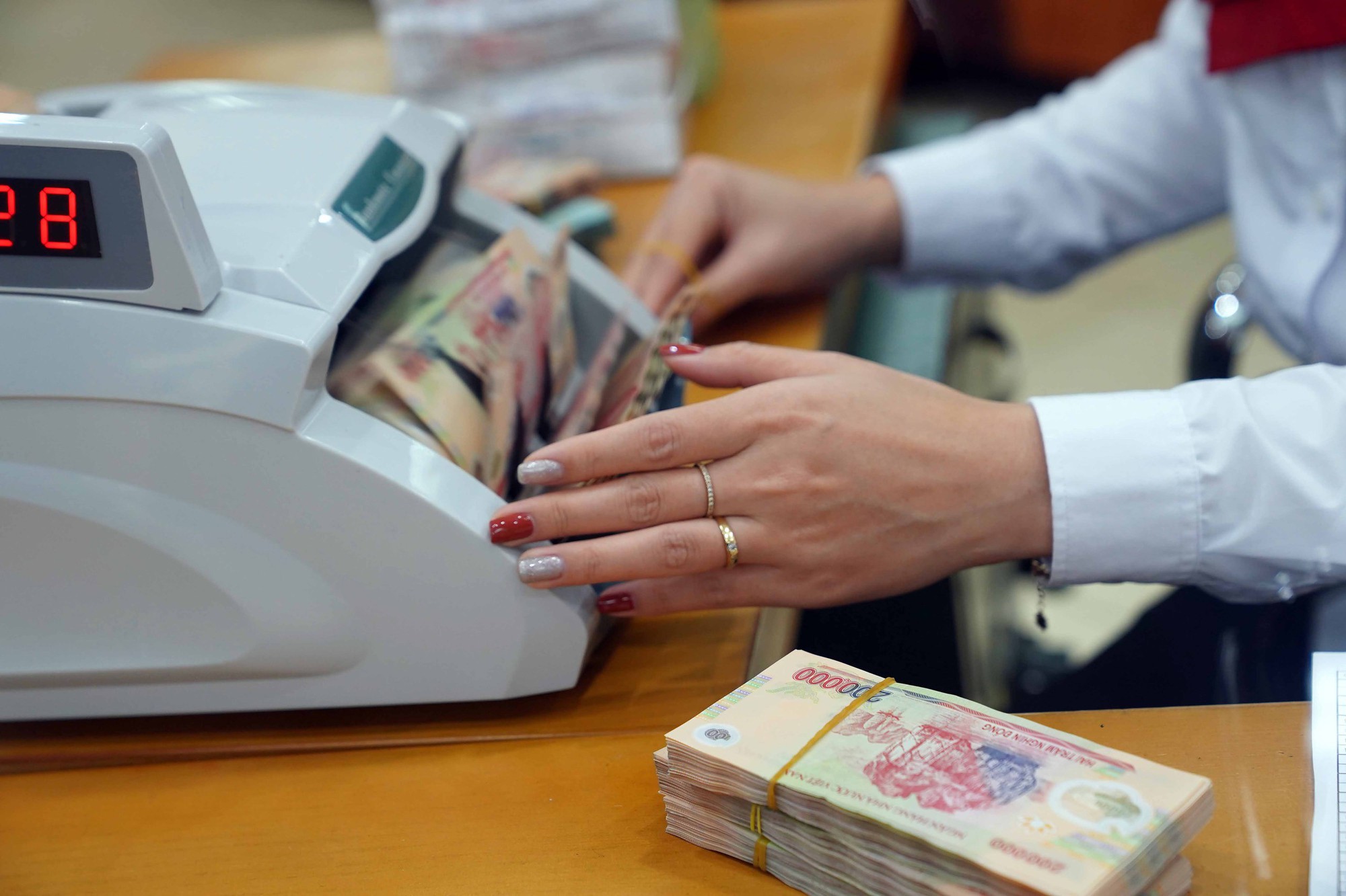 Mẹ U40 chia sẻ: Tôi không có nhiều vốn, nhưng tiền vẫn tự sinh lời nhờ 3 kênh nhỏ an toàn- Ảnh 1.