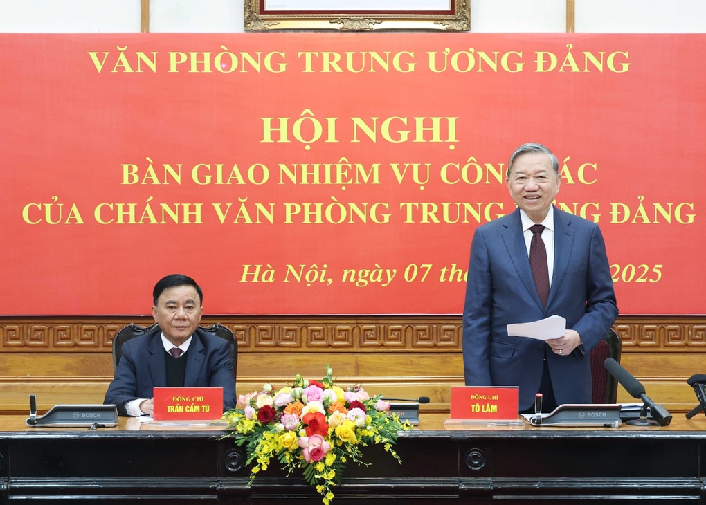 Tổng Bí thư Tô Lâm dự Hội nghị bàn giao nhiệm vụ công tác của Chánh Văn phòng Trung ương Đảng - 1