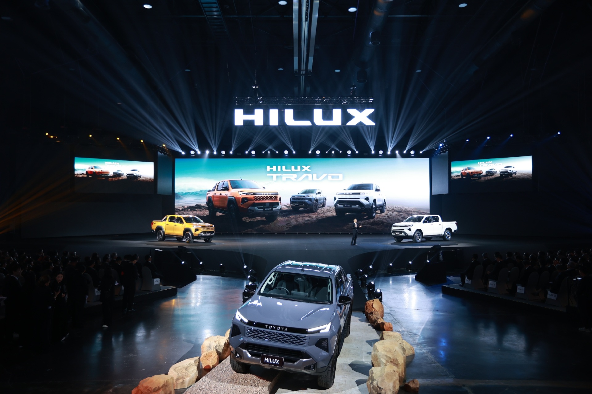 Toyota Hilux thế hệ mới về Việt Nam đầu năm 2026, gây khó cho Ford Ranger - 1