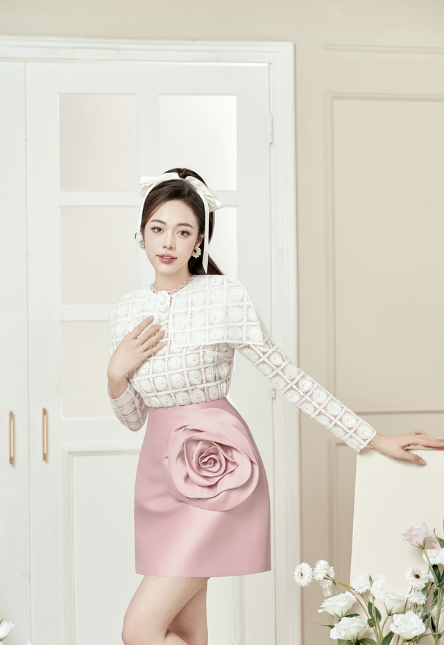 Trẻ hóa phong cách với áo cổ thủy thủ - Ảnh 8.