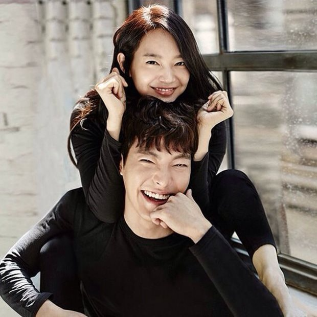 Trong 7 chiếc nhẫn Shin Min Ah khoe, nhẫn nào là nhẫn đính hôn với Kim Woo Bin?- Ảnh 6. Trong 7 chiếc nhẫn Shin Min Ah khoe, nhẫn nào là nhẫn đính hôn với Kim Woo Bin?- Ảnh 6.