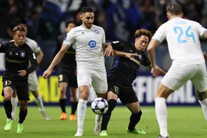 Tân HLV của TX. Nam Định gặp "ca khó" Gamba Osaka