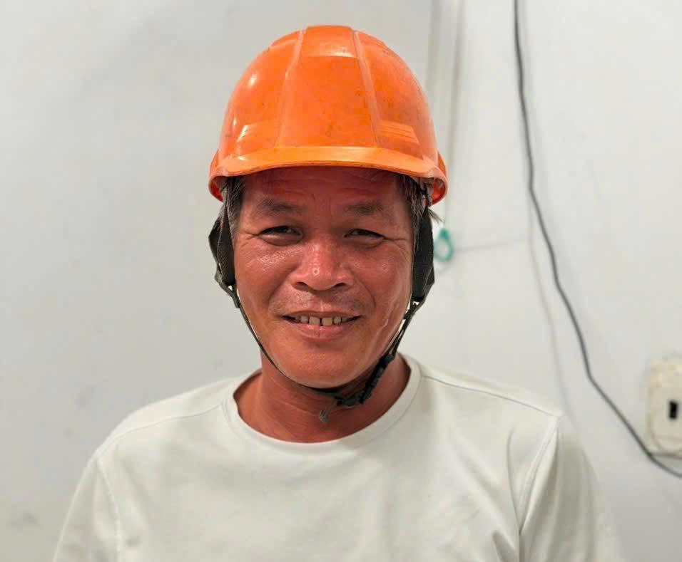 Thuyền phó chỉ huy tàu cứu người giữa bão biển: 