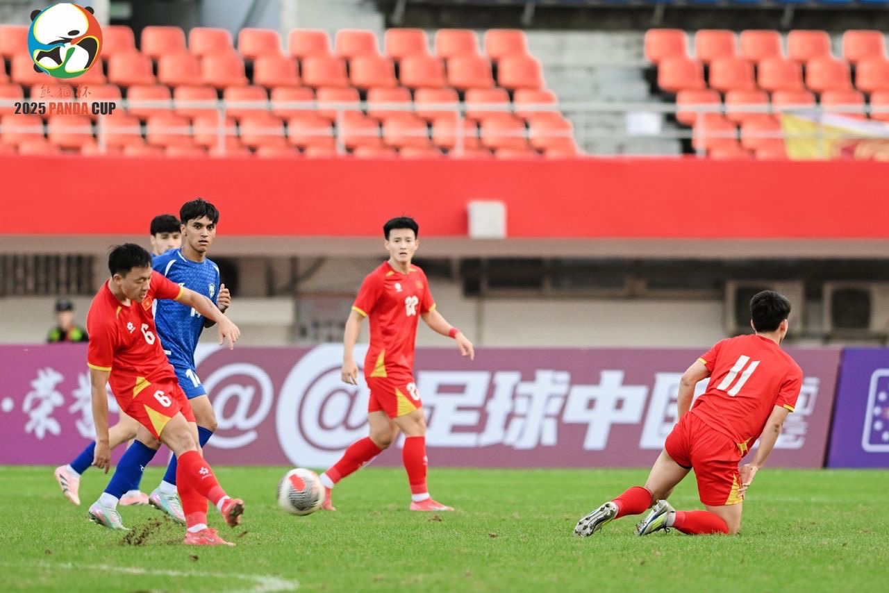 Trung vệ HAGL cao 1,95 m sẵn sàng cùng U.23 Việt Nam đánh bại U.23 Hàn Quốc- Ảnh 2.