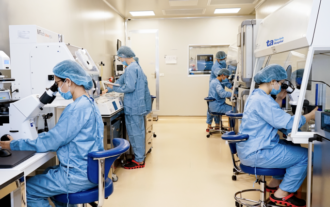 Hệ thống lab-trong-lab siêu sạch ISO 5 tại IVF Tâm Anh TP HCM giúp tăng tỷ lệ nuôi cấy phôi. Ảnh: Thanh Luận