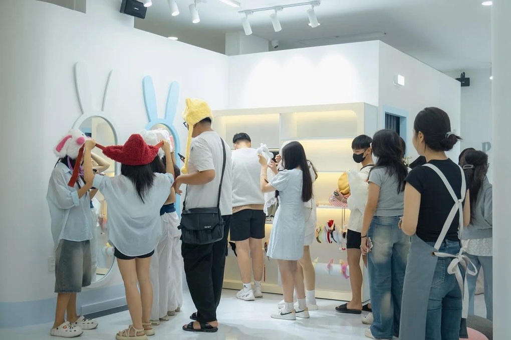 Từ vụ nữ sinh lộ clip nhạy cảm: Giảng viên bật mí cách né camera đen  - 3