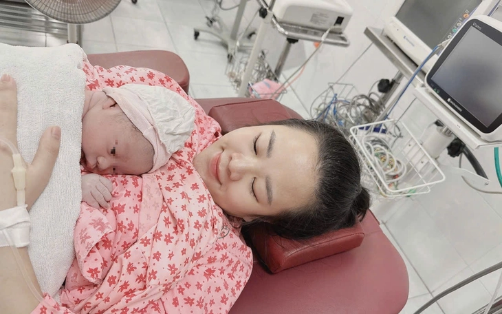  UBND TP.HCM chỉ đạo kiểm tra toàn diện sản phẩm dinh dưỡng và bình bú cho trẻ nhỏ - Ảnh 2.