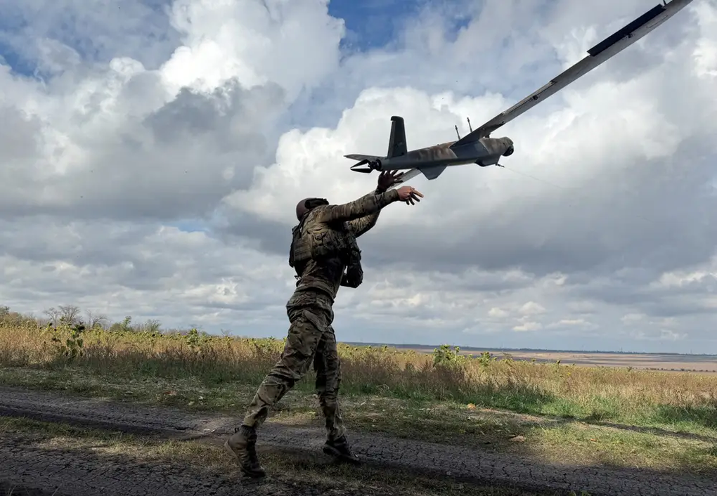 Ukraine - Nga tăng cường UAV săn lùng mục tiêu ngoài khu vực tiêu diệt - 1