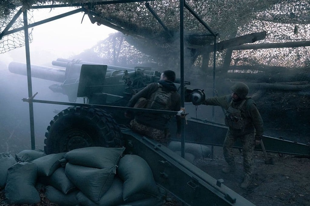 Ukraine “tiếp lửa” cho Pokrovsk, Nga đánh thẳng mắt xích hậu cần huyết mạch - 1