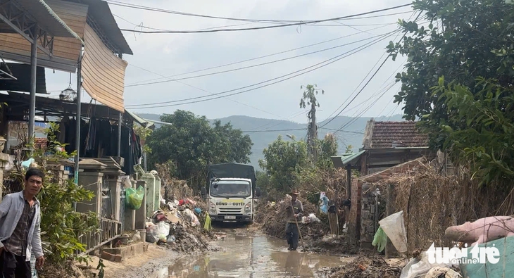 Ứng phó bão số 15, Đắk Lắk lên kịch bản sơ tán hơn 22.000 người - Ảnh 1.