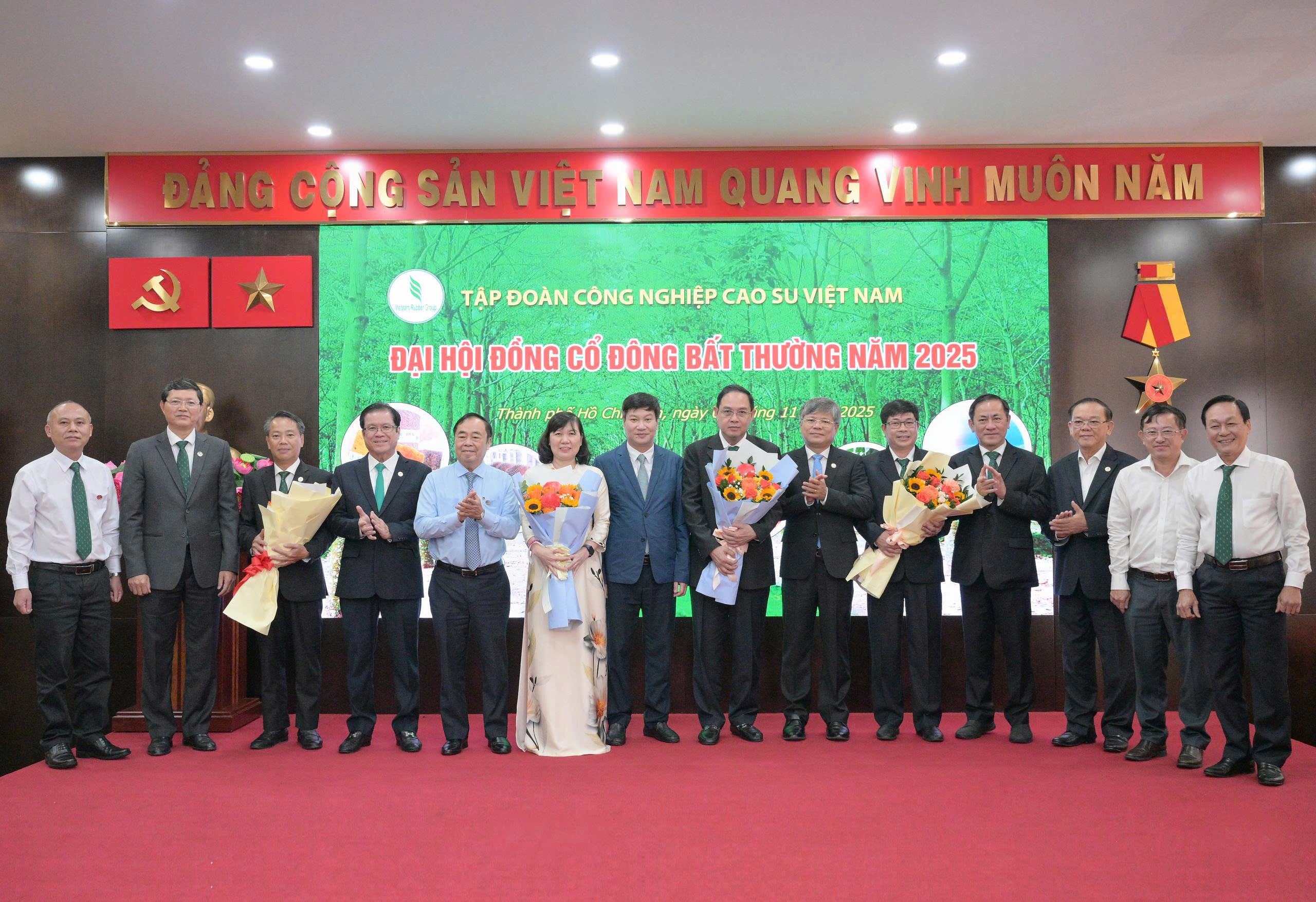 VRG đặt mục tiêu doanh thu 32.007 tỉ đồng,kiện toàn bộ máy hướng tới phát triểnbềnvững - Ảnh 1.