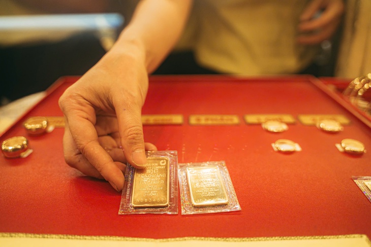 Vàng bạc trong nước hạ nhiệt nhưng giá thế giới lại vừa bật lên, chuyên gia dự báo gì? 1 giá vàng - Ảnh 1.