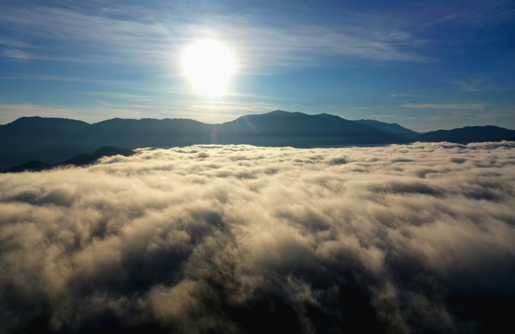 Vẻ đẹp thơ mộng vùng lòng hồ Đăkđrinh trên đỉnh Trường Sơn Dông - 1