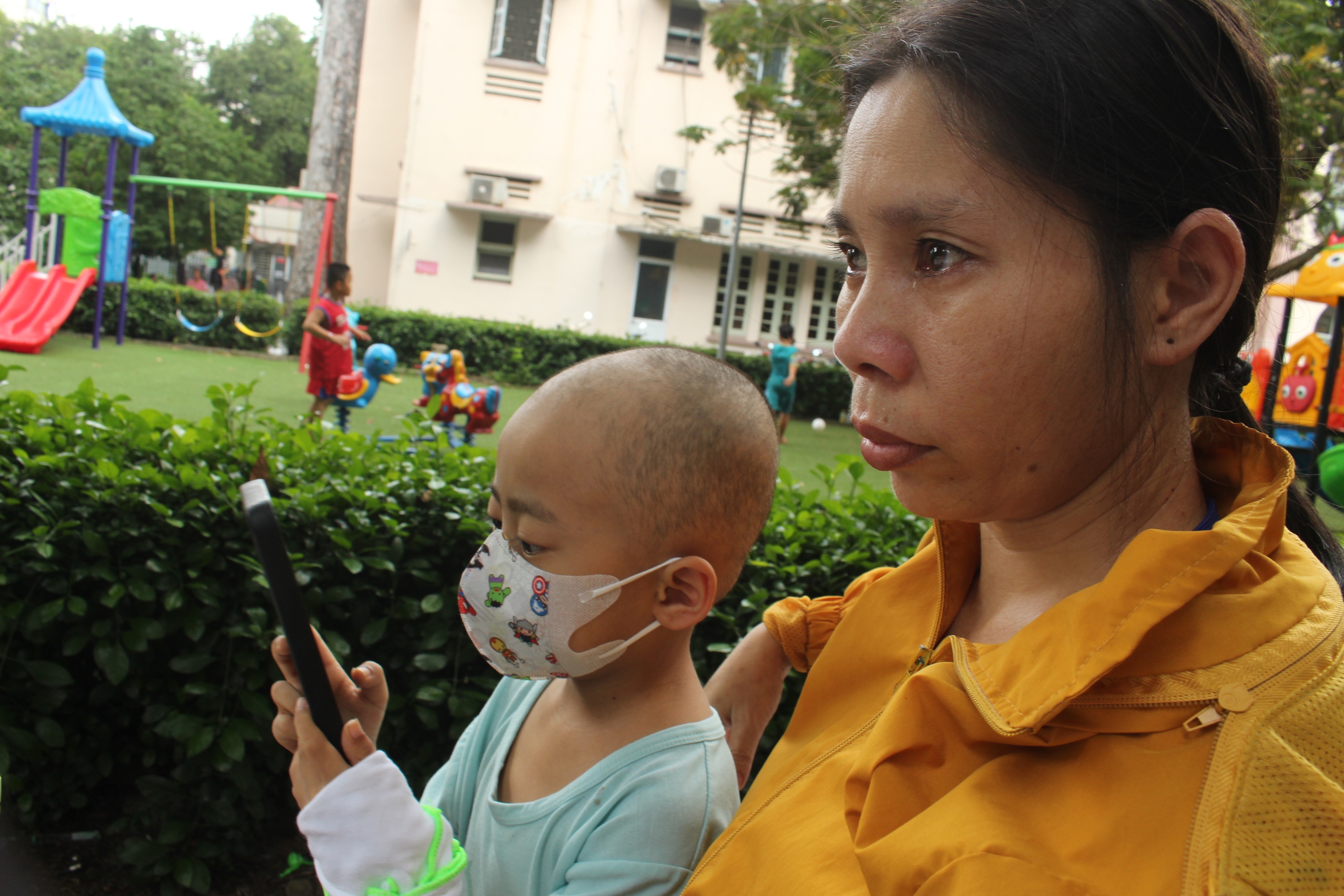 Con muốn sống: Vét 7 triệu đồng tiền cưới, người mẹ nghèo cứu con ung thư máu- Ảnh 1.