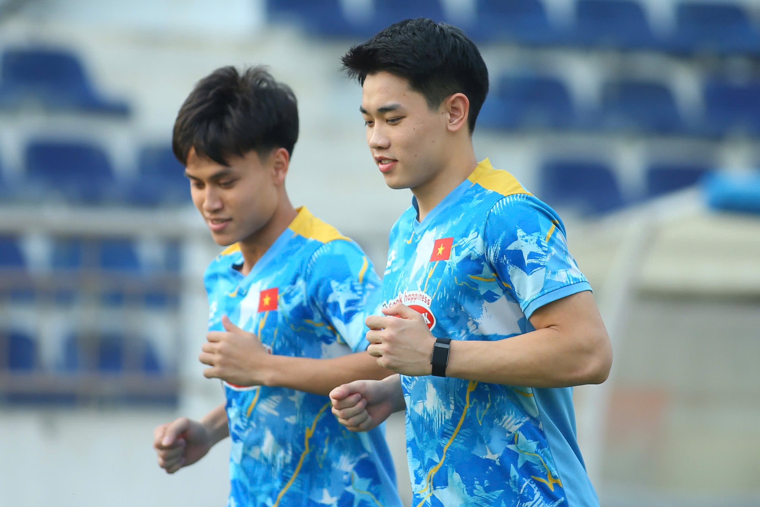 Đình Bắc hưng phấn, ông Kim cảm kích CLB CAHN, U.23 Việt Nam sẵn sàng bùng nổ - Ảnh 1.