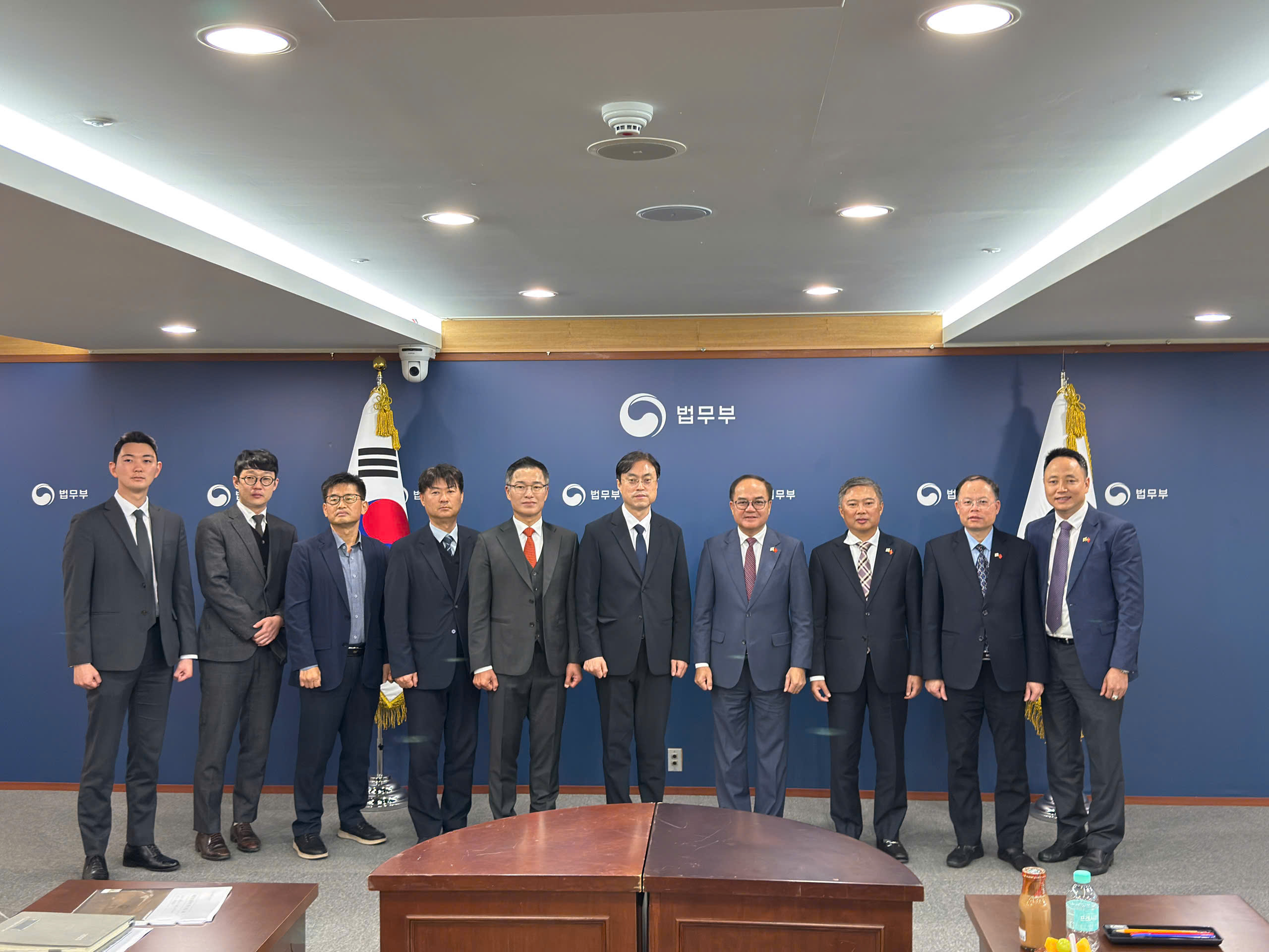 Việt Nam – Hàn Quốc tăng cường hợp tác về lao động, việc làm và di cư bền vững - Ảnh 1.