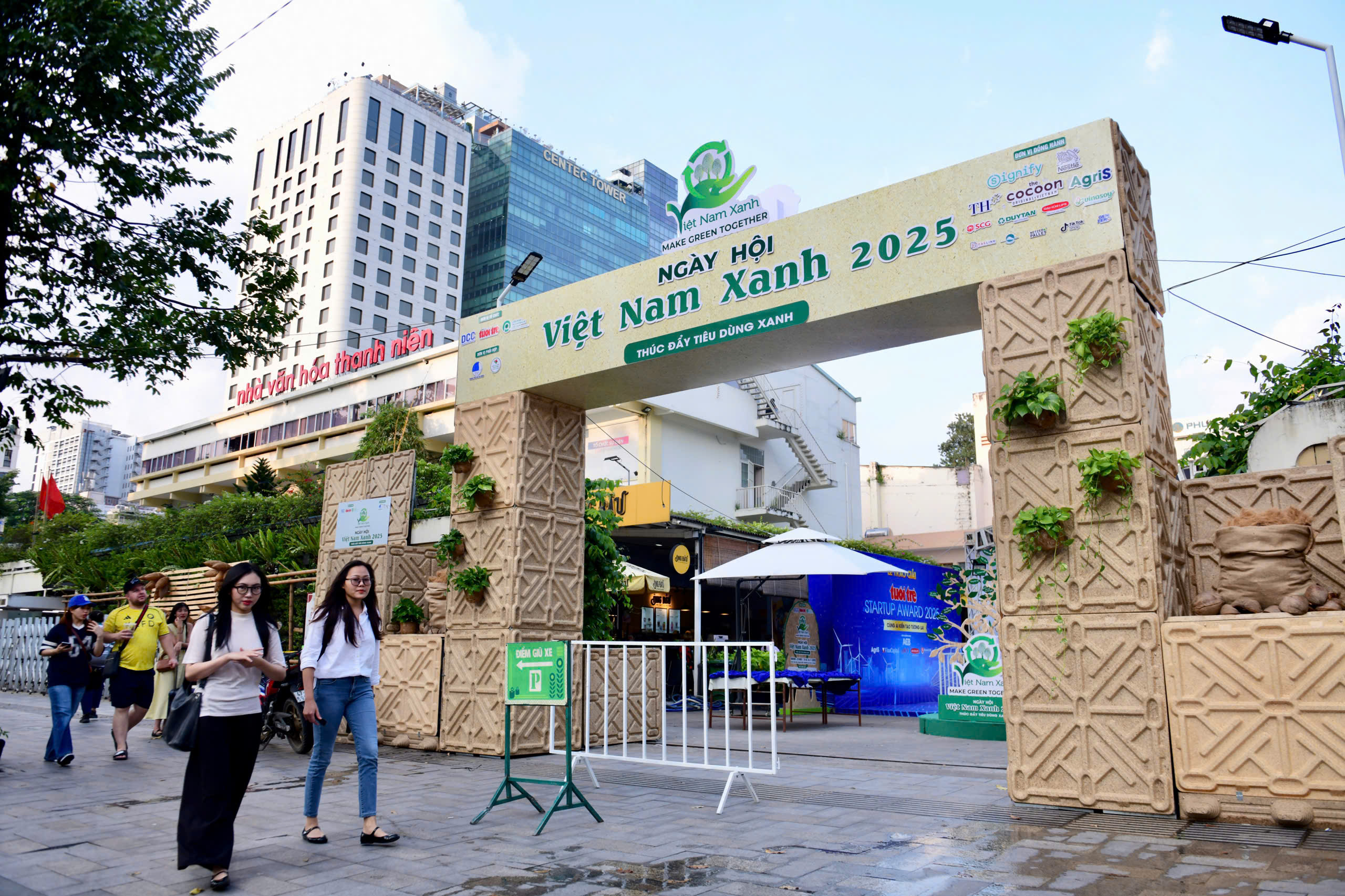 Ngày hội Việt Nam Xanh 2025 sôi động trước giờ G 8 Việt Nam Xanh - Ảnh 8.